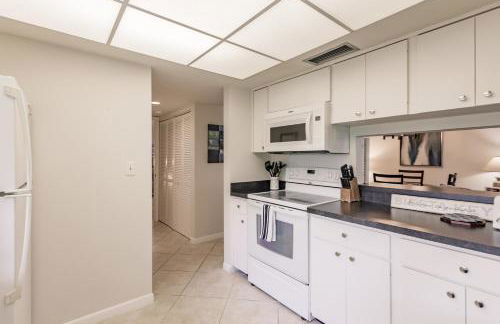 1128 PL Escape to this Pondside Paradise - Foto 15