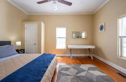 Modern 3-bedroom, big fence yard, Pets stay free - Foto 70