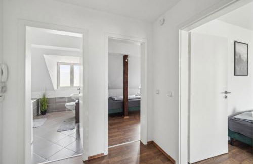 Larooms Merseburg - Apartment NS03 - 2 Zimmer - 4 Betten - Waschmaschine - Parkplatz - Balkon - Foto 9