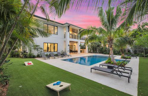 Villa in Coral Gables with Pool Jacuzzi Game Room - Foto 2