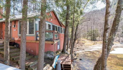 Berta's Lake Front Cottage on Winona Lake! - Foto 2