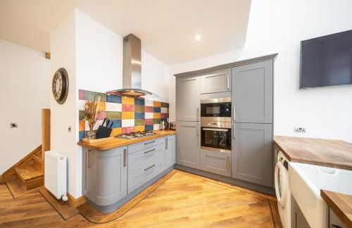 The Church Front - Photo 18