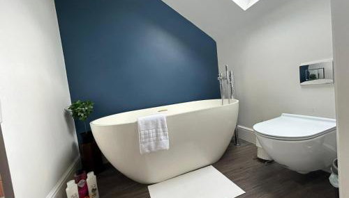 Beautiful and spacious 2 bed, 2 bath apartment bordering Fulham and Chelsea - entire apartment with private entrance - Foto 4