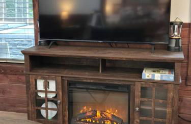 Dovetail Den - Tranquil with Hot Tub and Air Conditioning - Foto 3