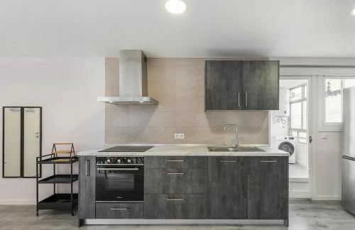 Reformed home in Campello with WIFI - Photo 10