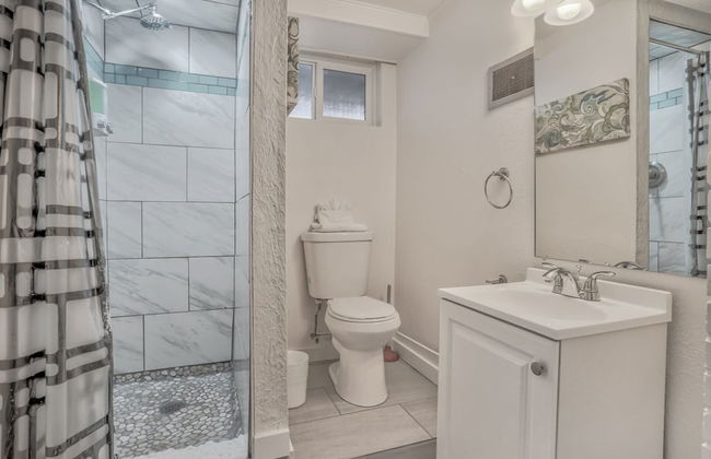 3brdowntownwalk to Everywhere & Bars W/fire pit - Foto 42