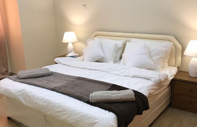 City Villa - Photo 9