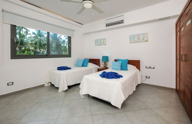 Aligio Aparthotel Beachfront - Foto 12