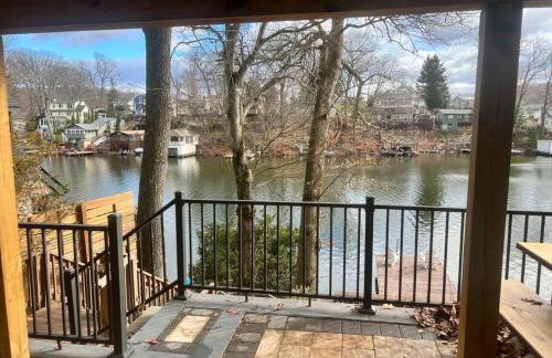 Cozy Cabin on the Lake w/ HotTub - Foto 14