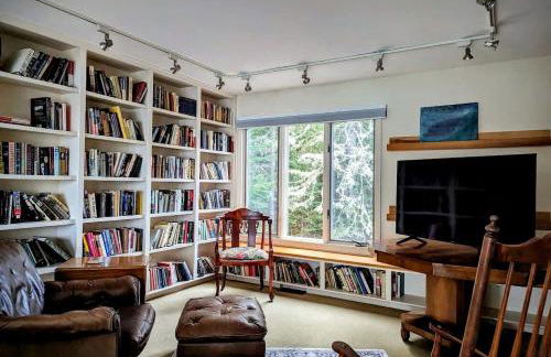 Idyllic Waterfront Cottage with Fire Pit Near Acadia National Park | Gouldsboro, Maine - Foto 17