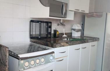 Apto acolhedor, confortável e bem localizado - Foto 8