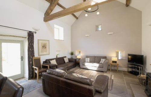 Dale House - Photo 2