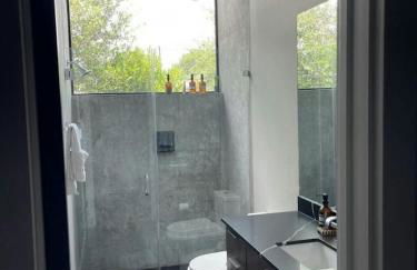 Modern 2-Home Private Oasis w Pool Hot Tub in DT - Foto 36