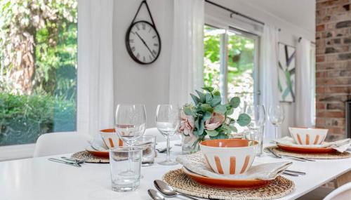 Mid-Century Modern Home - 3-Bedroom Rambler - Foto 4