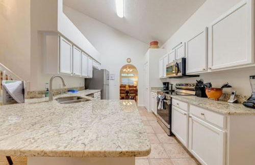 Beautiful Lake View Pool House Brand new Hot Tub - Foto 6