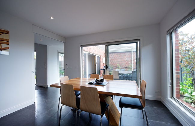 Mansi on Raymond - Photo 19