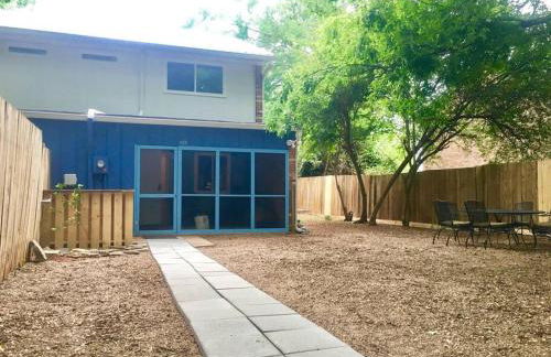 Family Friendly Downtown Home - Private Yard & Grill - Location, Location, Location! - Foto 23