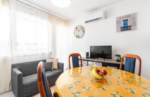 Your Vacation Apartment - Photo 15