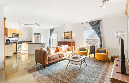 Pool, Walk Restaurants plus Bars on Famous Music Row - Foto 7