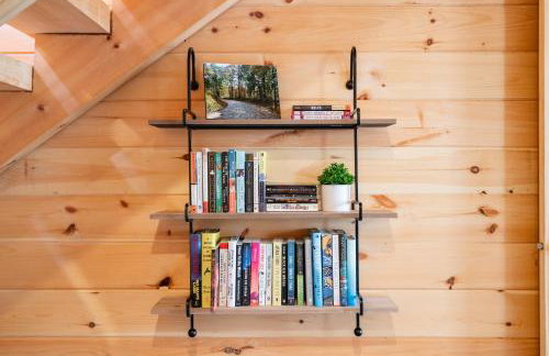 Family Friendly ~ Hocking Hills Cabin ~ Close to Caves, w/Wifi - Foto 30