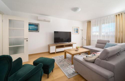 Comfortable Apartment - Photo 3