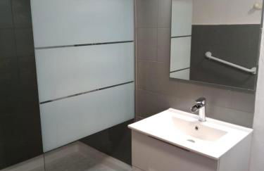 Grande maison en pierre au coeur du village provençal du XIe siecle 10 personnes - Foto 31