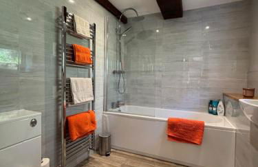 Cosy coastal hideaway with incredible sea views - Foto 25