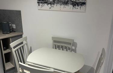 The Welcome Apartment - Photo 8