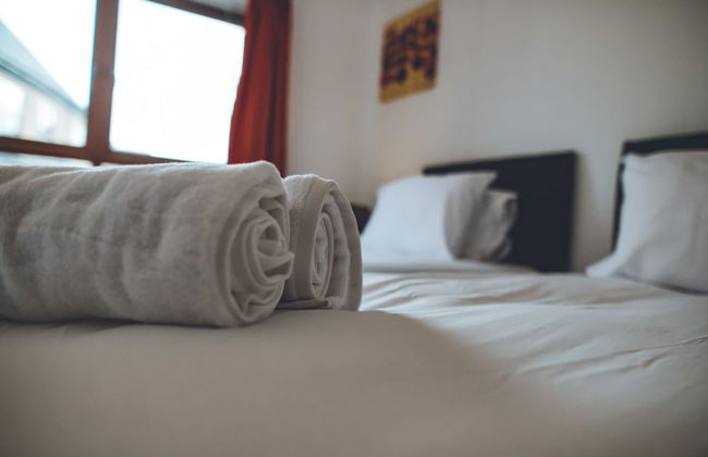 Evergreen Apartments - Photo 9