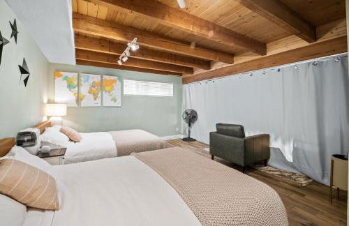 MtnCity Views 4BR Firepit FamilyRetreat NearUNR - Foto 31