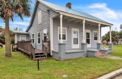 Charming Coastal Retreat in Bay St Louis home - Photo 2