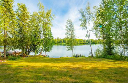 Serene Four Bedroom Lakefront Home - Foto 21