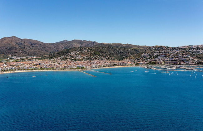 Apartment in Rosas Near Platja de Sta Margarida - Photo 16