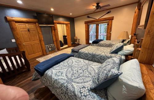 Evergreen Haven Lodge and Bunkhouse - Foto 9