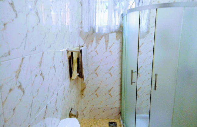 Room-renajoe Ejisu-kubease - Foto 18