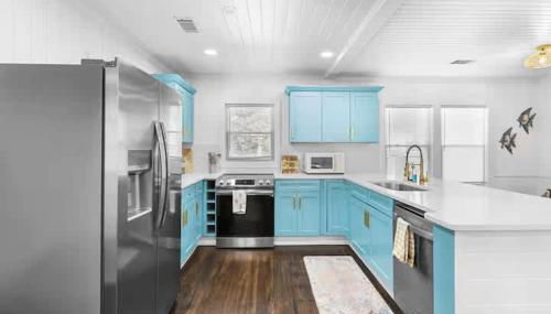 Chic Modern Cottage Near Downtown and Beaches Family - Foto 2