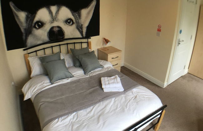 Blackberry House - Sleeps 6 with Parking and Netflix TV - Foto 3