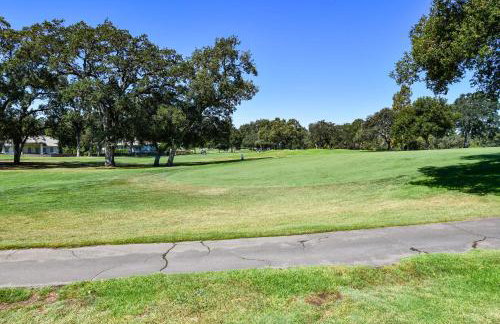 Private Golf Resort Setting 3 bedrooms - Photo 12