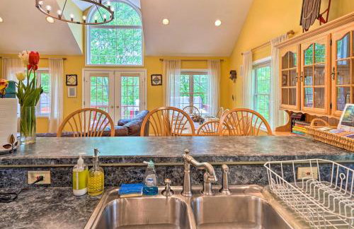 Family-Friendly Hancock Home Walk to Slopes! - Foto 9