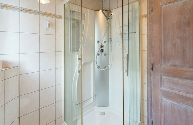 Villa in Houffalize With Infrared Sauna - Photo 33