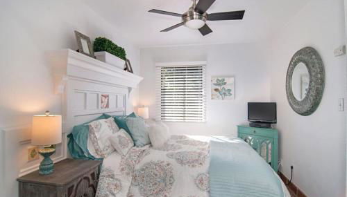 Cute Old Town Cottage near Downtown Beaches - Foto 3