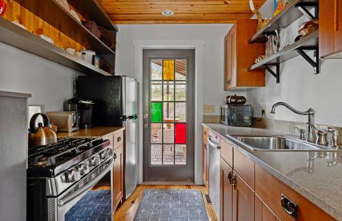 Meadow Pines by Juniper Holiday + Home - Photo 14