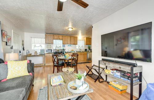 3 Mi to Boardwalk Bacliff Apartment with Hot Tub - Foto 6