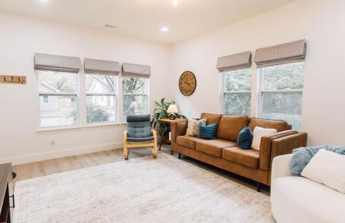 The Little Blue House - 1 King & 3 Queen beds - Foto 15