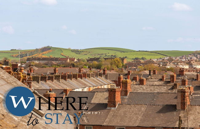 Elegant 4bed House-free Parking - Photo 33