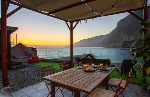 Madeira Black Sand House by Stay Madeira Island - Foto 1