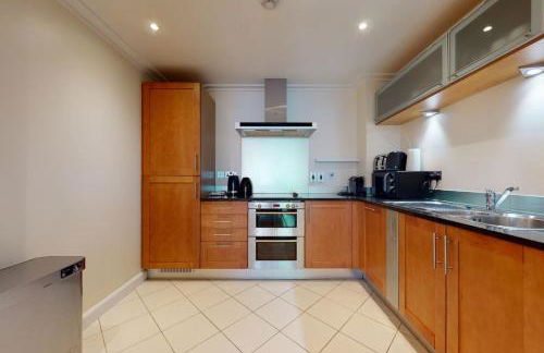 3 Bed 3 Bath Luxury Penthouse With River & City Skyline Views - Foto 16