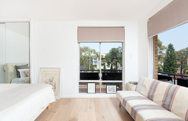 Bondi Beach Getaway - Photo 2