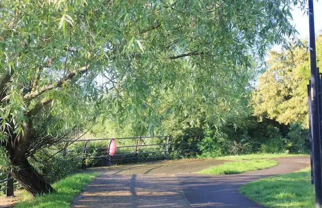 Riverside Retreat in Barking - Photo 40