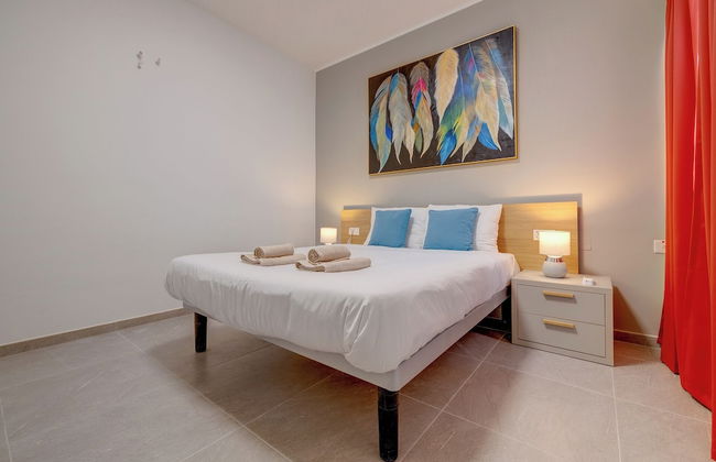 Elegant Sliema Penthouse, Panoramic Terrace - Foto 5